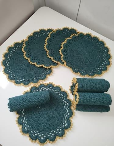 Mesa Posta em Crochê - Modelo 8
